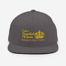 Load image into Gallery viewer, Queen Snapback Hat