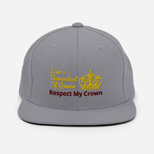 Load image into Gallery viewer, Queen Snapback Hat