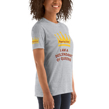 Cargar imagen en el visor de la galería, Queen Short-Sleeve Unisex T-Shirt