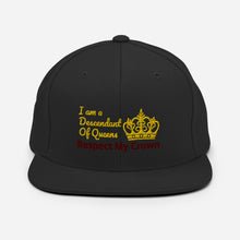 Load image into Gallery viewer, Queen Snapback Hat