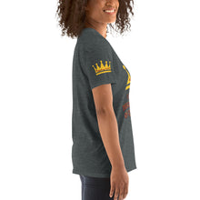 Cargar imagen en el visor de la galería, Queen Short-Sleeve Unisex T-Shirt