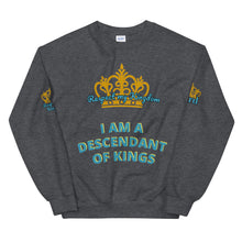 Cargar imagen en el visor de la galería, King Unisex Sweatshirt