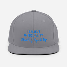 Cargar imagen en el visor de la galería, I Believe In Equality Snapback Hat
