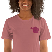 Cargar imagen en el visor de la galería, &lt;transcy&gt;Mujer virtuosa - Camiseta unisex de manga corta&lt;/transcy&gt;
