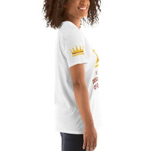 Cargar imagen en el visor de la galería, Queen Short-Sleeve Unisex T-Shirt
